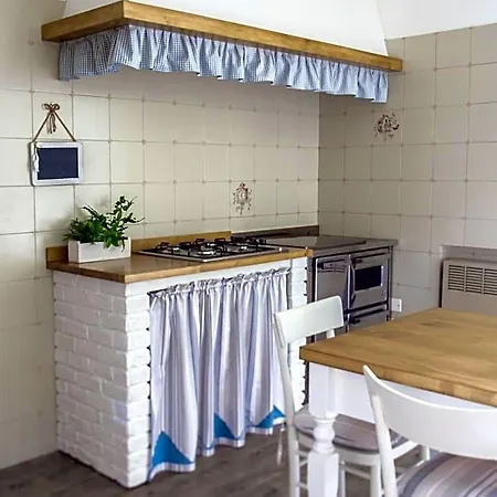 Alojamento de Acomodação e Pequeno-almoço Arco Di Pietra